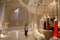 Many images, one focus: Dataton WATCHOUT allows ‘seamless’ blending of British ballgowns at the V&A